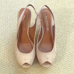 Nude Aldo wedges